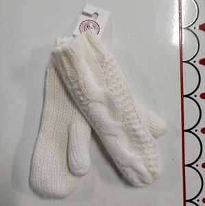 SO Cream Faux Fur Lined Mittens